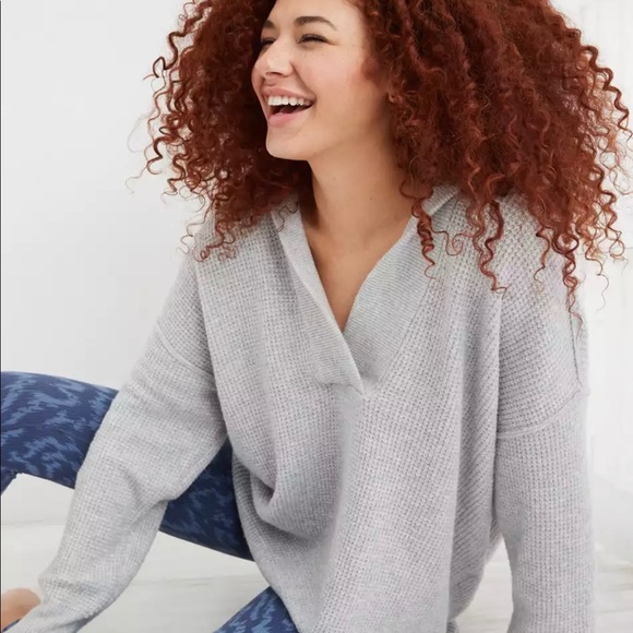 aerie Sweaters - NWT Aerie Gray Waffle Slouch Hoodie – Size S